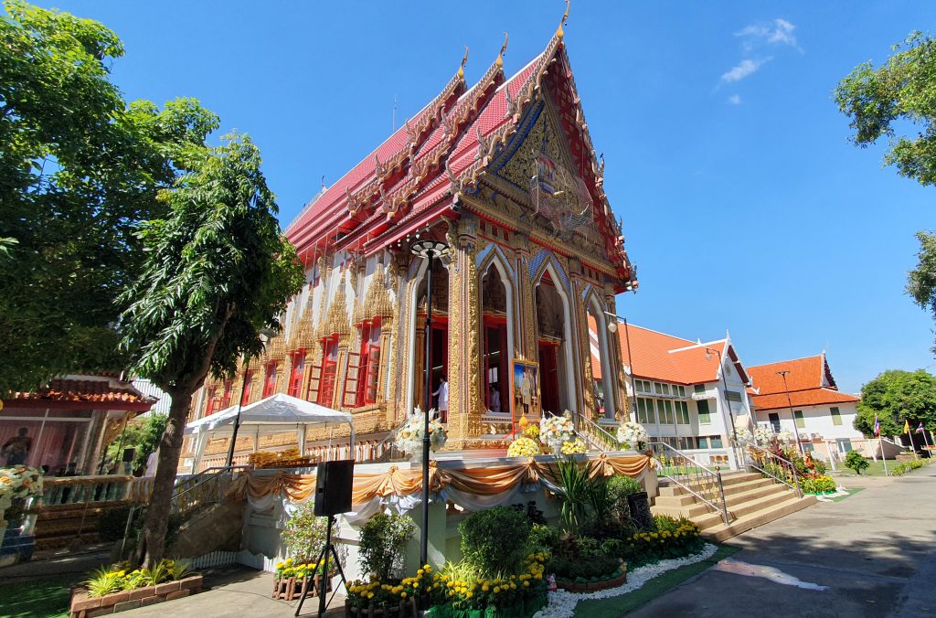 กรมโรงงานฯ ร่วมอัญเชิญผ้าพระกฐินพระราชทานของกระทรวงอุตสาหกรรม ทอดถวาย ณ วัดโบสถ์ จังหวัดสิงห์บุรี