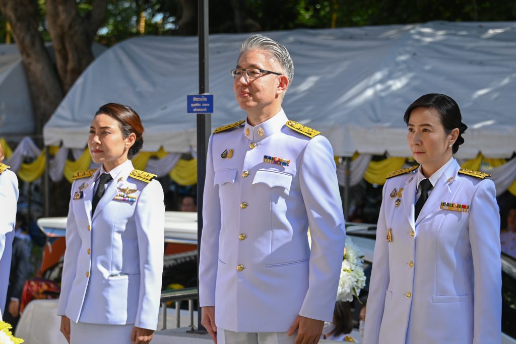 กรมโรงงานฯ ร่วมอัญเชิญผ้าพระกฐินพระราชทานของกระทรวงอุตสาหกรรม ทอดถวาย ณ วัดโบสถ์ จังหวัดสิงห์บุรี