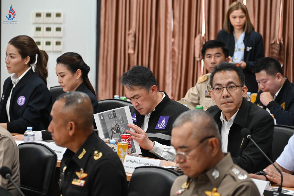 นายจุลพงษ์ ทวีศรี อธิบดีกรมโรงงานอุตสาหกรรม และผู้บริหารกระทรวงอุตสาหกรรม