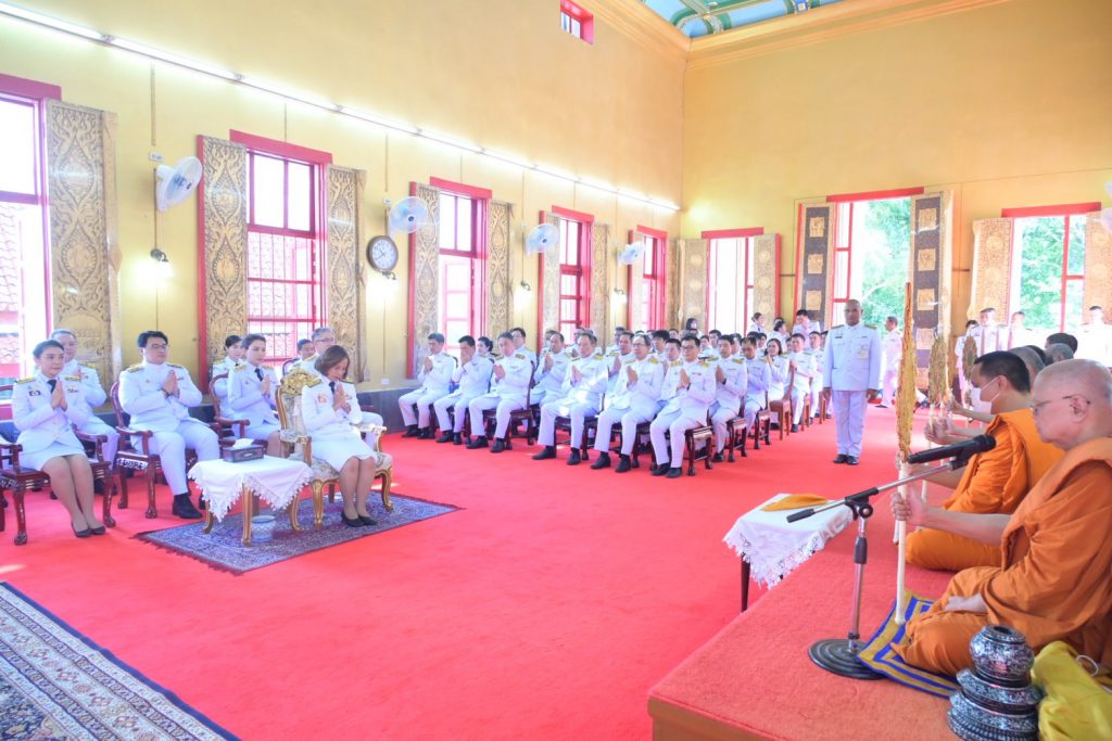 กรมโรงงานฯ ร่วมอัญเชิญผ้าพระกฐินพระราชทานของกระทรวงอุตสาหกรรม ทอดถวาย ณ วัดโบสถ์ จังหวัดสิงห์บุรี
