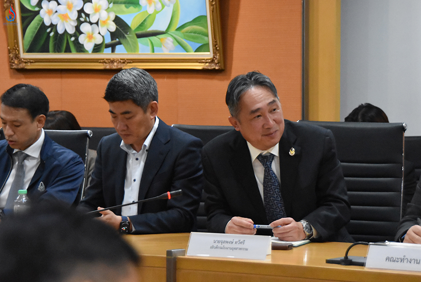 āļāļēāļĒāļ āļēāļŠāļāļĢ āļāļąāļĒāļĢāļąāļāļāđ āđāļĨāļ°āļāļēāļĒāļāļļāļĨāļāļāļĐāđ āļāļ§āļĩāļĻāļĢāļĩ