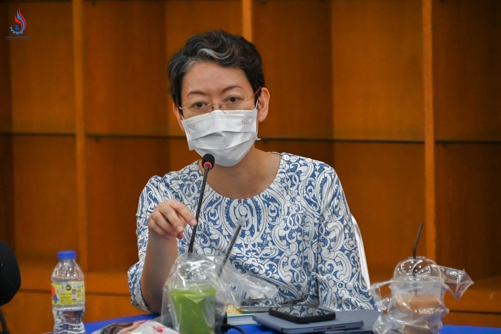 นางสาวศิรกาญจน์ เหลืองสกุล ผู้อำนวยการกองบริหารจัดการกากอุตสาหกรรม