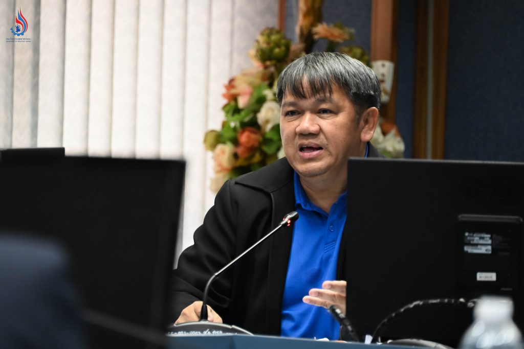 นายสุนทร แก้วสว่าง รองอธิบดีกรมโรงงานอุตสาหกรรม