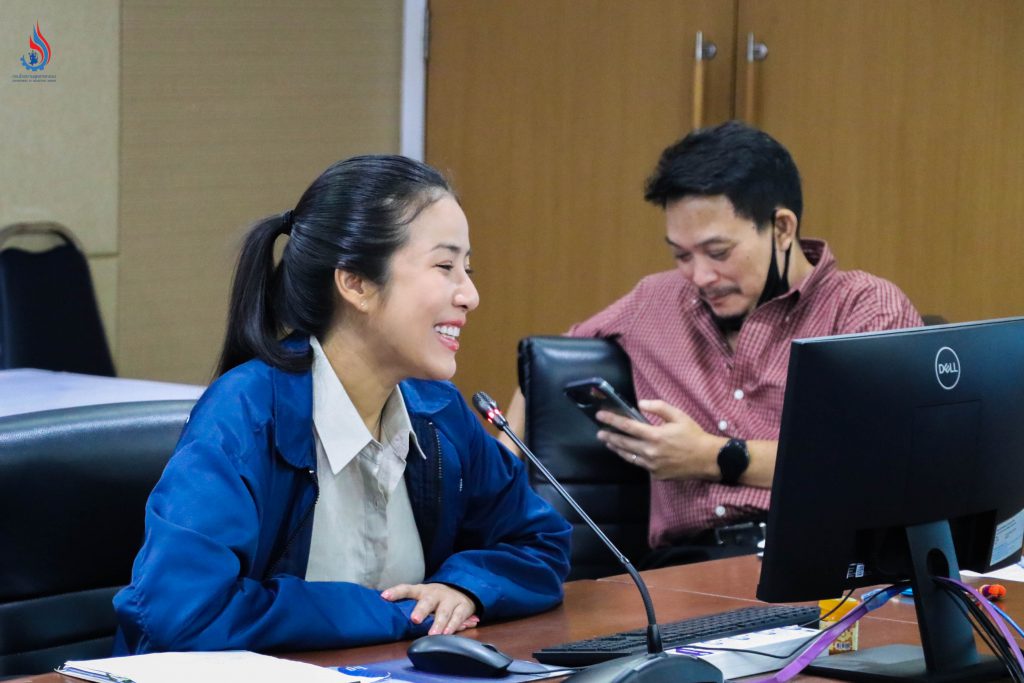 สร้างความเข้าใจในกฎหมายที่เกี่ยวกับการรายงานมลพิษอากาศจากปล่องโรงงานให้แก่ผู้ประกอบการ