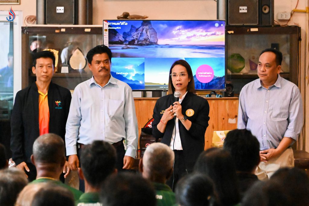 เยี่ยมชมและให้กำลังใจพร้อมรับฟังปัญหาและอุปสรรคต่างๆ จากการประกอบกิจการในพื้นที่จังหวัดชุมพร