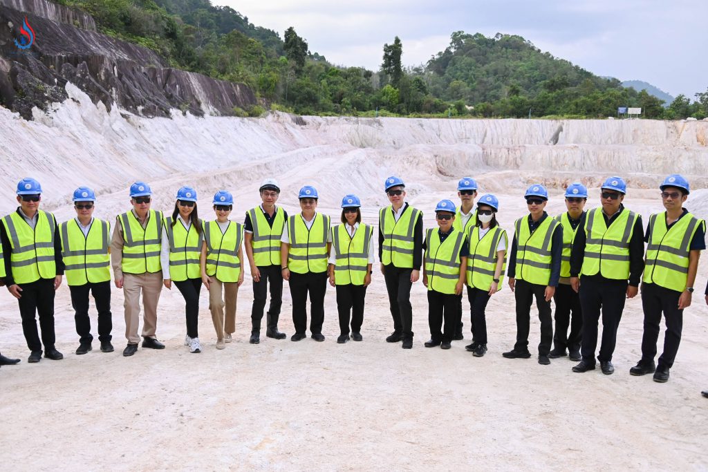 บริษัท มินเนอรัล รีซอร์สเซส ดีเวลลอปเม้นท์ จำกัด (เหมืองดินขาว MRD) ซึ่งเป็นบริษัทฯ ผลิตแร่ดินขาวได้ปริมาณและคุณภาพที่ดี