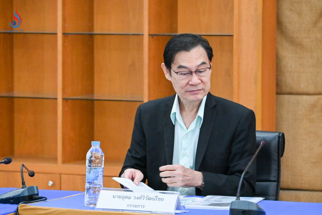 นายอุดม วงศ์วิวัฒน์ไชย กรรมการ