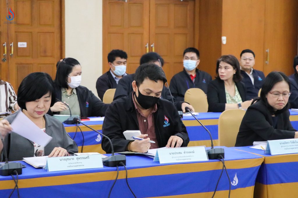 ผู้บริหารและเจ้าหน้าที่กรมโรงงานอุตสาหกรรม