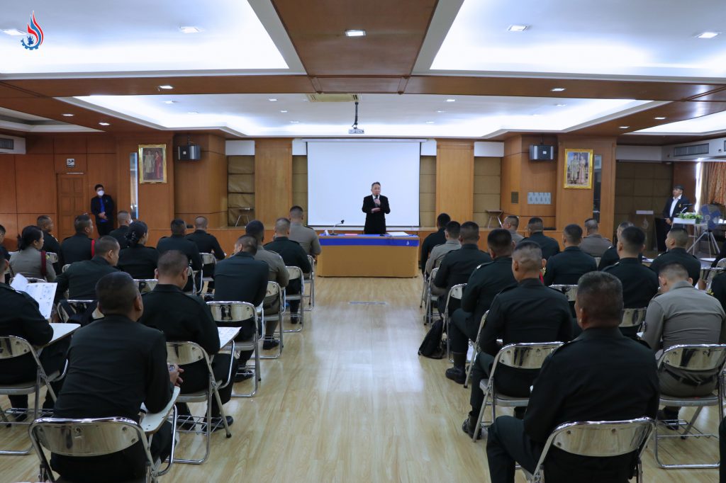 คณะอาจารย์ และผู้เข้ารับการฝึกอบรมหลักสูตรนายสิบ เคมี ชีวะ รังสี นิวเคลียร์ รุ่น 15 เยี่ยมชมการทำงานของ กรมโรงงานอุตสาหกรรมด้านการจัดการสิ่งแวดล้อมอุตสาหกรรม