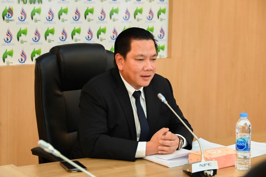 นายพรยศ กลั่นกรอง รองอธิบดีกรมโรงงานอุตสาหกรรม เป็นประธานการประชุมฯ