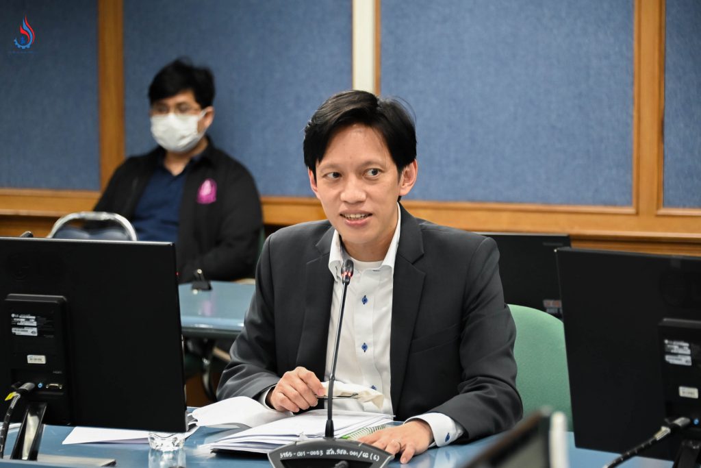 นายปณตสรรค์ สูจยานนท์ ผู้อำนวยการกองบริการงานอนุญาตโรงงาน 1