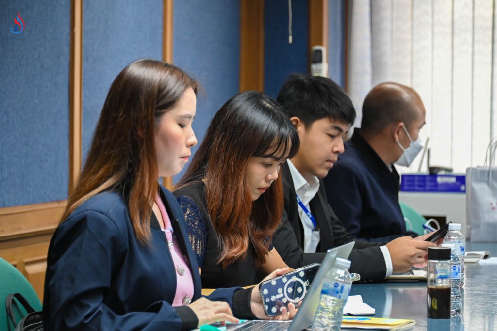 บริษัท ปตท. จำกัด (มหาชน) และคณะ ได้นำเสนอรูปแบบแผนการดำเนินโครงการฯ ซึ่งเป็นความท้าทายด้านธุรกิจการค้าและกฎหมายหรือกฎเกณฑ์ที่บังคับใช้อยู่ในปัจจุบัน 