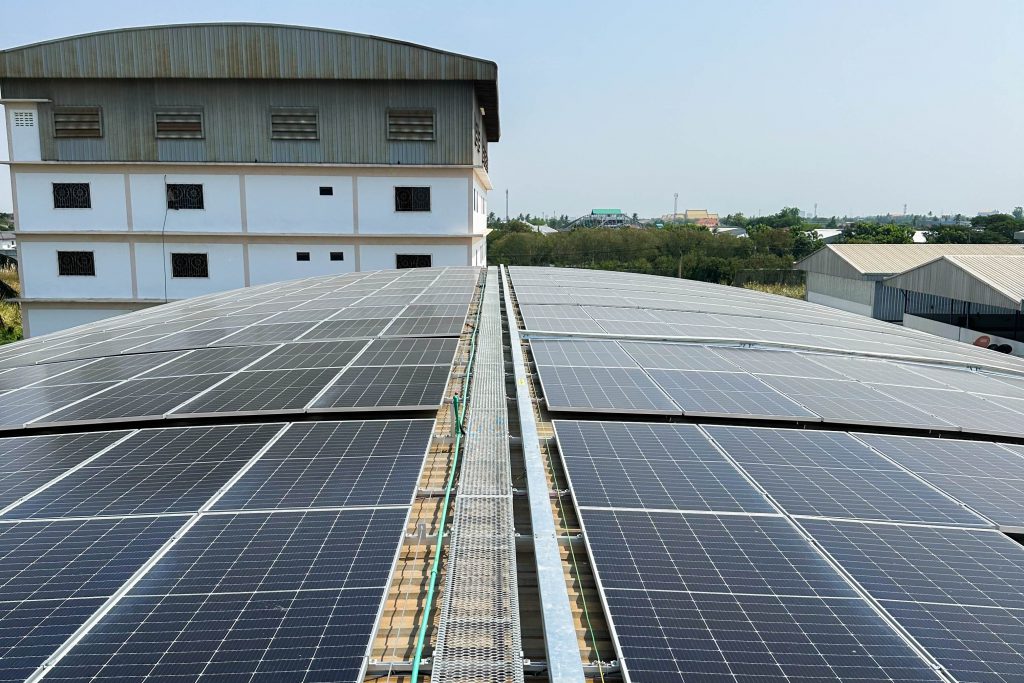 ระบบผลิตพลังงานไฟฟ้าจากพลังงานแสงอาทิตย์ชนิดติดตั้งบนหลังคา (Solar Rooftop) 