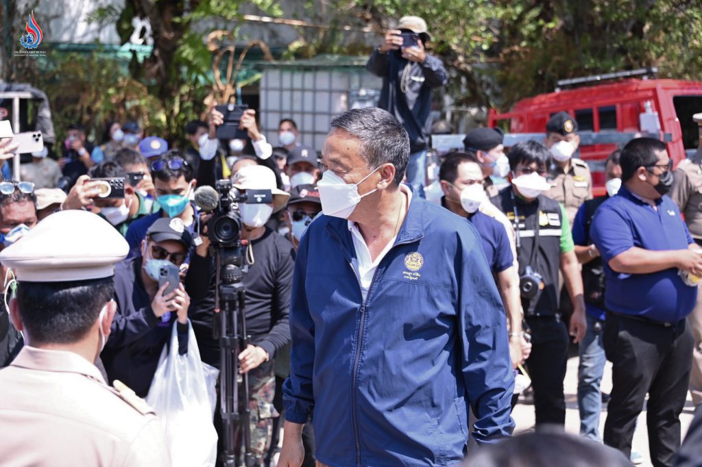 อธิบดีกรมโรงงานฯ ร่วมต้อนรับ #นายกรัฐมนตรี พร้อม รัฐมนตรีฯ พิมพ์ภัทรา ลงพื้นที่ตรวจติดตามการแก้ไขปัญหาเหตุเพลิงไหม้ “วินโพรเสส จ.ระยอง”