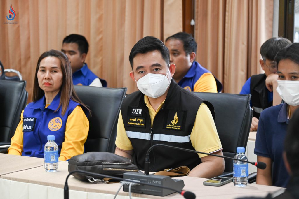 นายขจรพงศ์ ศิริวิสูตร วิศวกรชำนาญการพิเศษ กองพัฒนาระบบมาตรฐานงานกำกับโรงงาน รักษาการในตำแหน่งผู้เชี่ยวชาญ