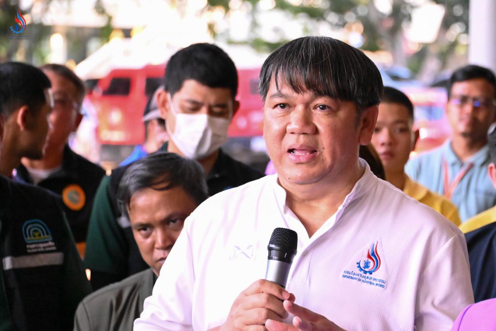รองอธิบดีกรมโรงงานฯ ร่วมลงพื้นที่ตรวจสอบเหตุเพลิงไหม้ “วินโพรเสส จ.ระยอง” เร่งประสานหน่วยงานที่เกี่ยวข้อง