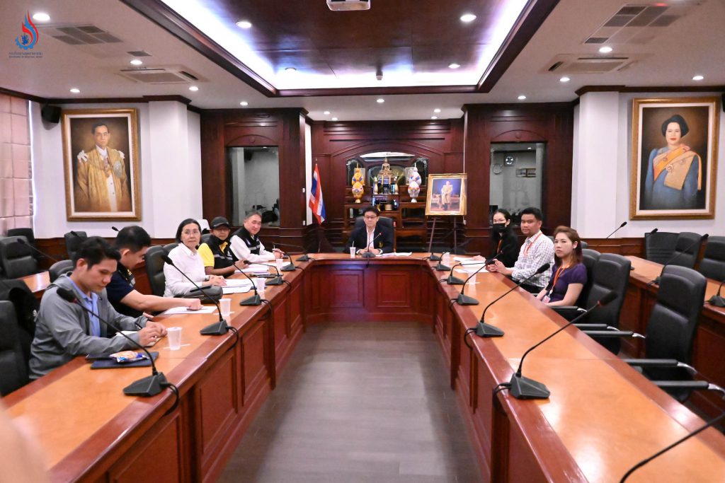 อธิบดีกรมโรงงานฯ นำทีมลงพื้นที่ตรวจสอบเหตุเพลิงไหม้ “วินโพรเสส จ.ระยอง” เร่งหารือดำเนินคดีให้ถึงที่สุด