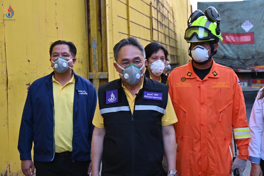 อธิบดีกรมโรงงานฯ ร่วมตรวจสอบกระบวนการขนย้ายกากตะกอนแร่แคดเมียม จากบริษัทล้อโลหะไทย กรุงเทพ