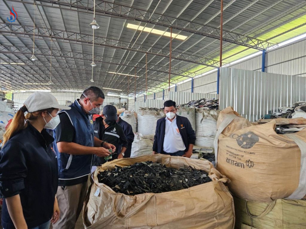 กรมโรงงานฯ นำทีมร่วมบุกตรวจค้นโรงงานเถื่อน ตามหมายศาลจังหวัดชลบุรี