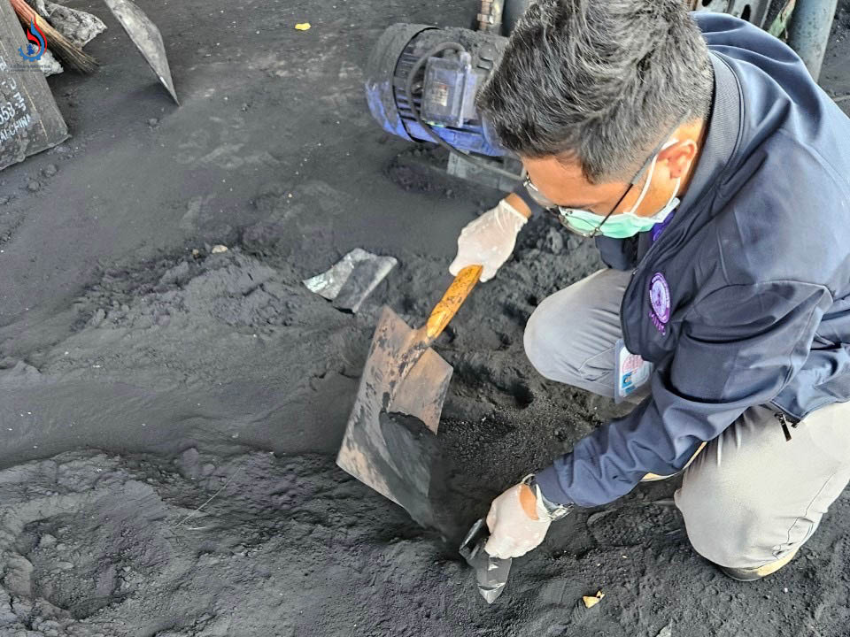 กรมโรงงานฯ นำทีมร่วมบุกตรวจค้นโรงงานเถื่อน ตามหมายศาลจังหวัดชลบุรี