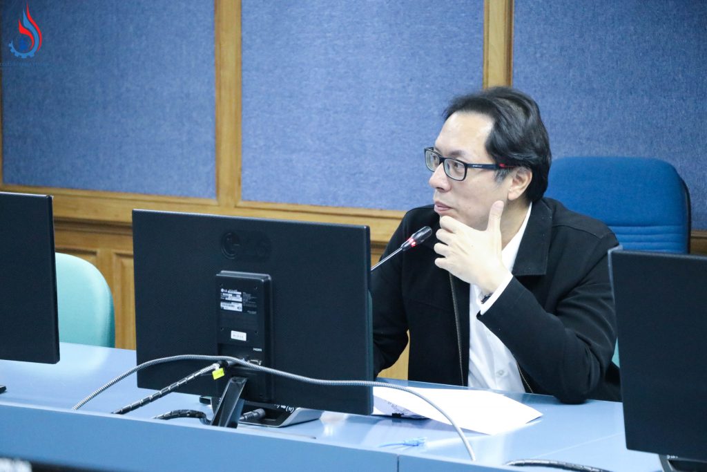 นายภัทรพล ลิ้มภักดี ผู้อำนวยการกองบริการงานอนุญาตโรงงาน 2