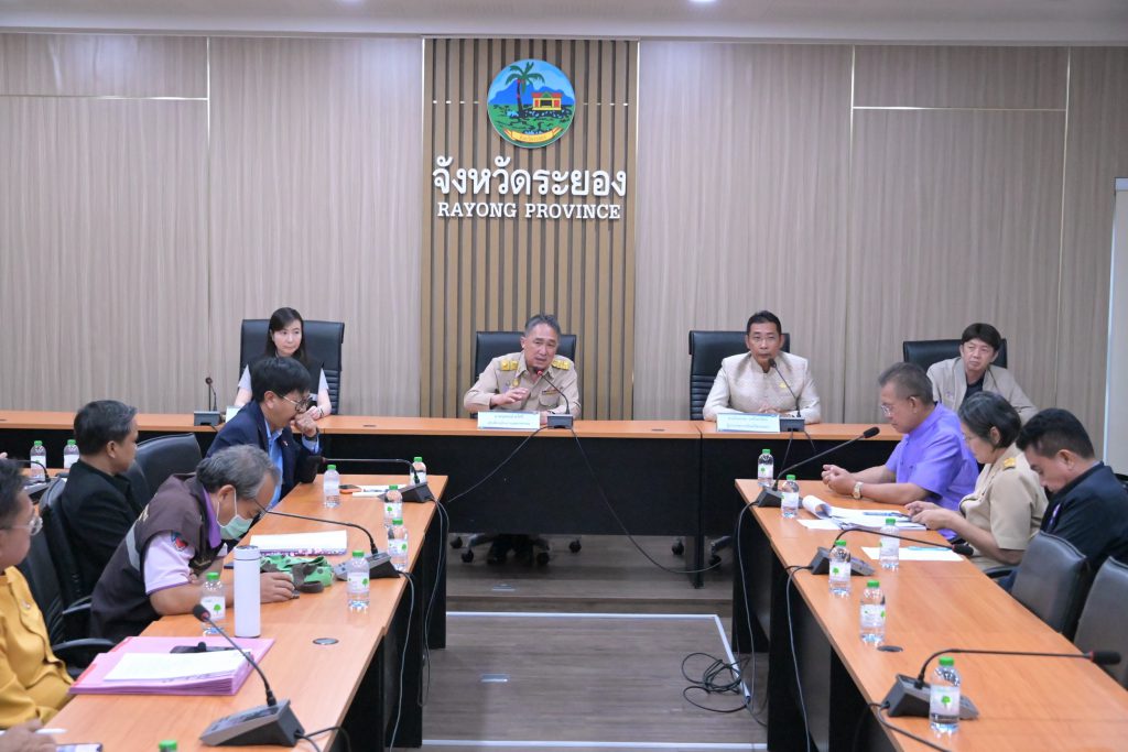 ผู้ว่าระยอง เชิญ อธิบดีกรมโรงงานฯ ร่วมประชุมเพื่อแก้ไขปัญหากากอุตสาหกรรมใน วิน โพรเสส จ.ระยอง
