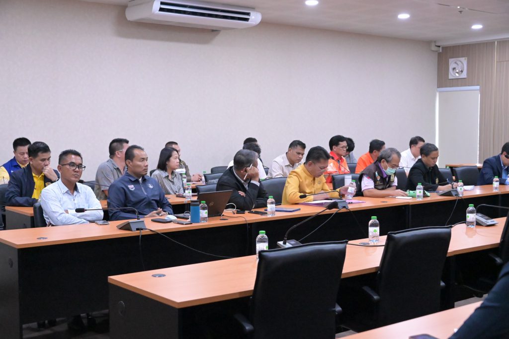 ผู้ว่าระยอง เชิญ อธิบดีกรมโรงงานฯ ร่วมประชุมเพื่อแก้ไขปัญหากากอุตสาหกรรมใน วิน โพรเสส จ.ระยอง