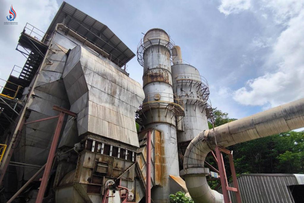 อธิบดีกรมโรงงานฯ เข้าร้องศาลสีคิ้ว (ปากช่อง) ออกหมายค้นเอกอุทัย (กลางดง) เพื่อตรวจสอบการปฏิบัติตามคำสั่งกรมโรงงานฯ พร้อมเก็บตัวอย่าง