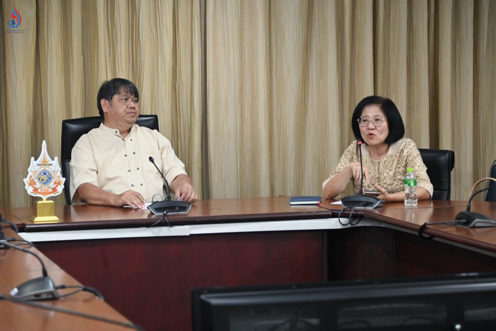 นายสุนทร แก้วสว่าง รองอธิบดีกรมโรงงานอุตสาหกรรม เป็นประธานการประชุมซักซ้อมฯ