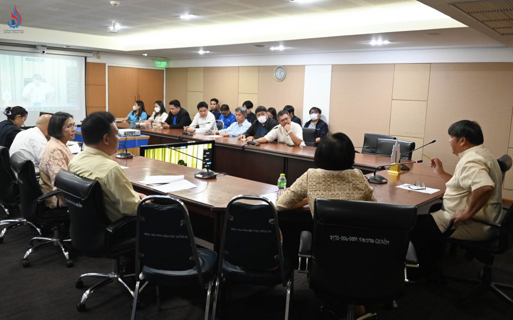 การประชุมซักซ้อมทำความเข้าใจสำหรับแนวทางการดำเนินงานให้แก่เจ้าหน้าที่ผู้ปฏิบัติงาน ในการลงพื้นที่ตรวจเฝ้าระวังโรงงานที่มีความเสี่ยง