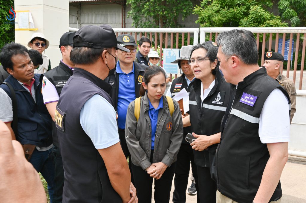 อธิบดีกรมโรงงานฯ เข้าร้องศาลสีคิ้ว (ปากช่อง) ออกหมายค้นเอกอุทัย (กลางดง) เพื่อตรวจสอบการปฏิบัติตามคำสั่งกรมโรงงานฯ พร้อมเก็บตัวอย่าง