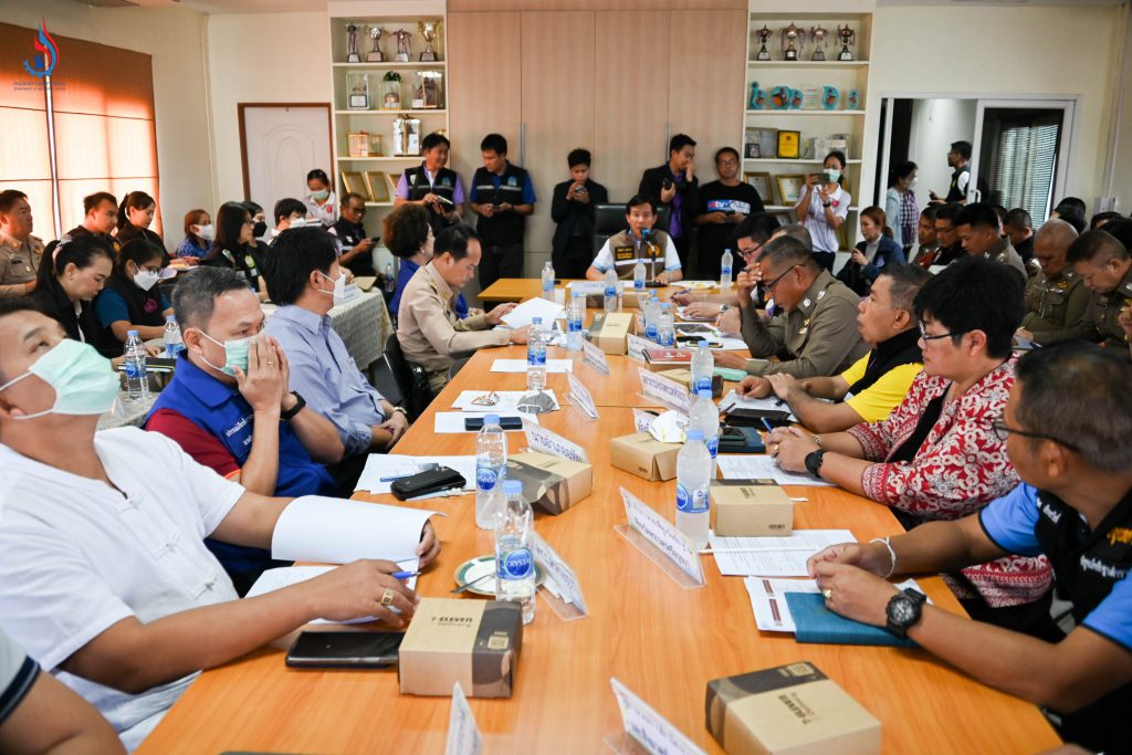 รองอธิบดีกรมโรงงานฯ ร่วมประชุมแก้ปัญหาเพลิงไหม้ภาชี ล้อมคอกก่อนเกิดเหตุซ้ำ