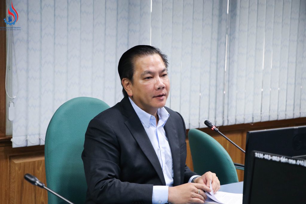 นายพรยศ กลั่นกรอง รองอธิบดีกรมโรงงานอุตสาหกรรม