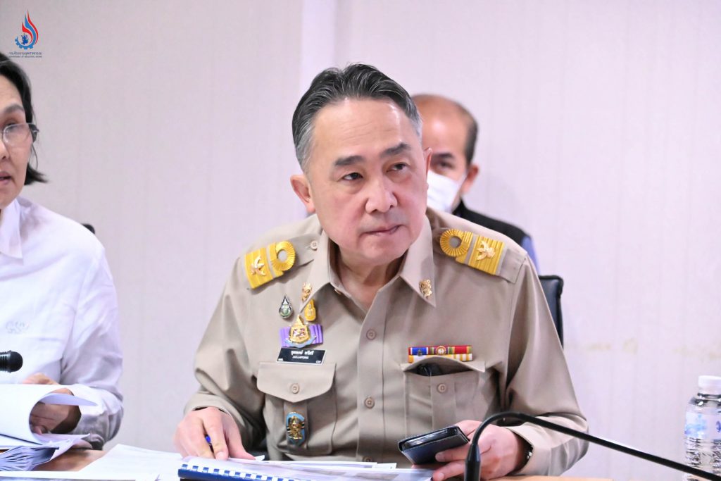 นายจุลพงษ์ ทวีศรี อธิบดีกรมโรงงานอุตสาหกรรม