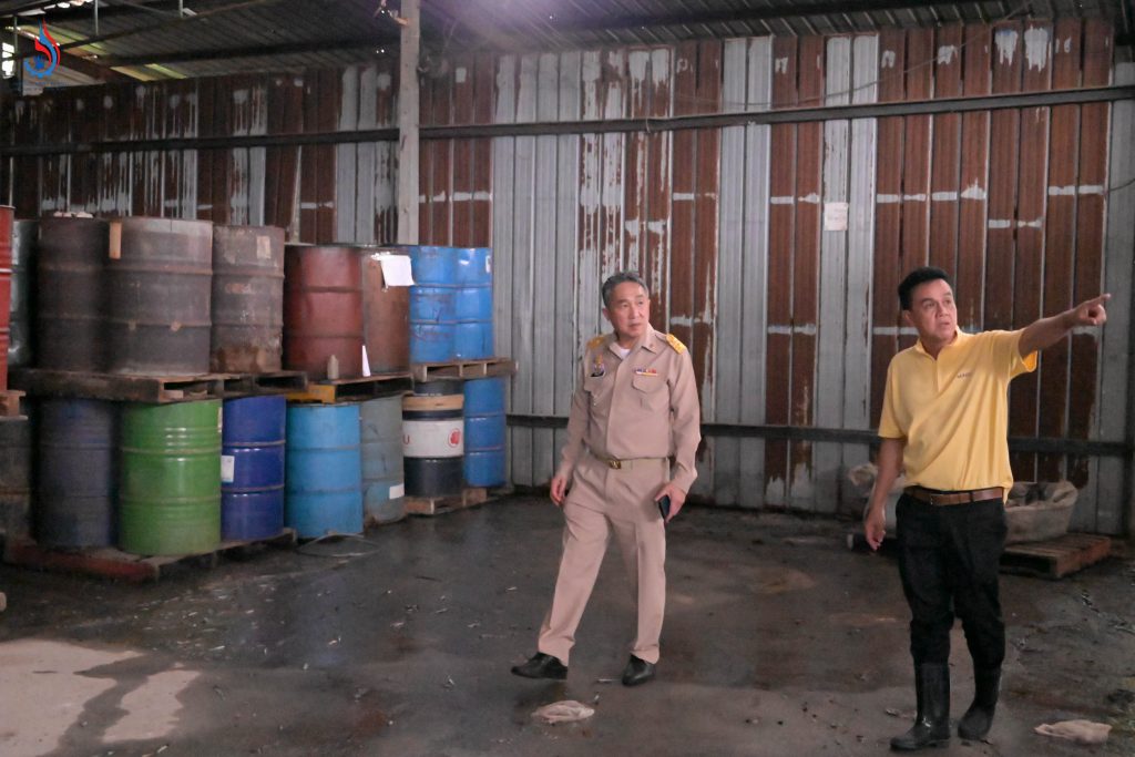 อธิบดีกรมโรงงานฯ นำทีม ลงพื้นที่ตรวจสอบโรงเก็บกากสารเคมี วินโพรเสส อีกแห่งใน อ.เมืองระยอง