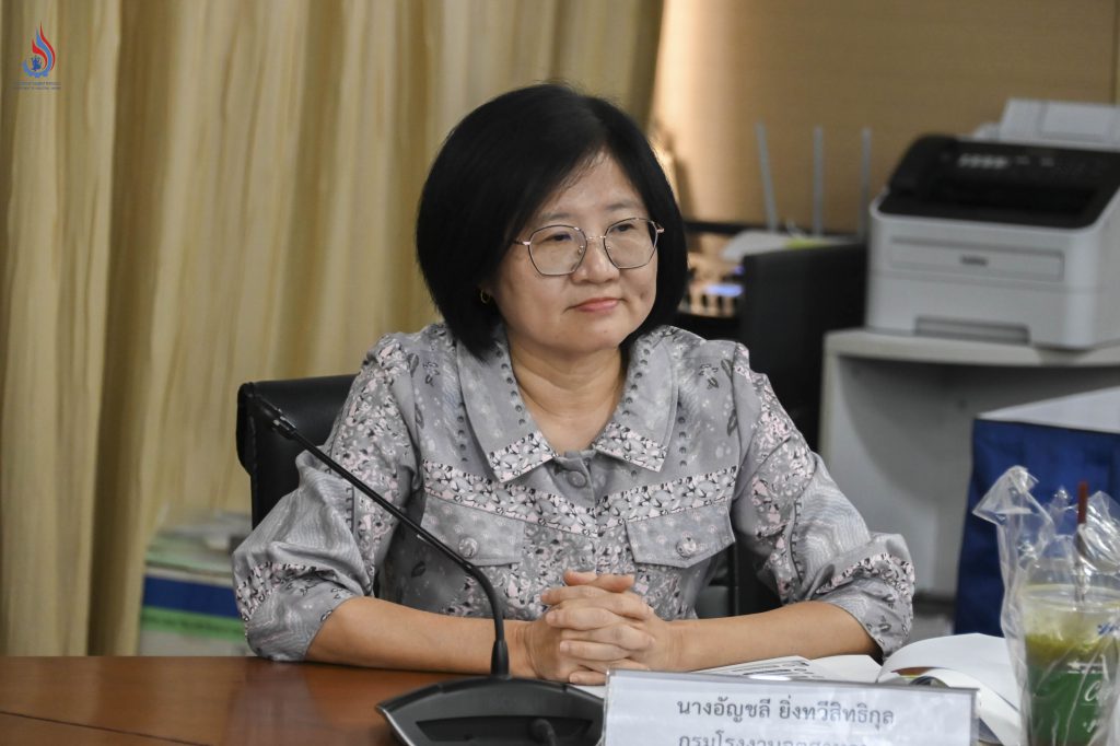 นางอัญชลี ยิ่งทวีสิทธิกุล ผู้เชี่ยวชาญเฉพาะด้านสิ่งแวดล้อม