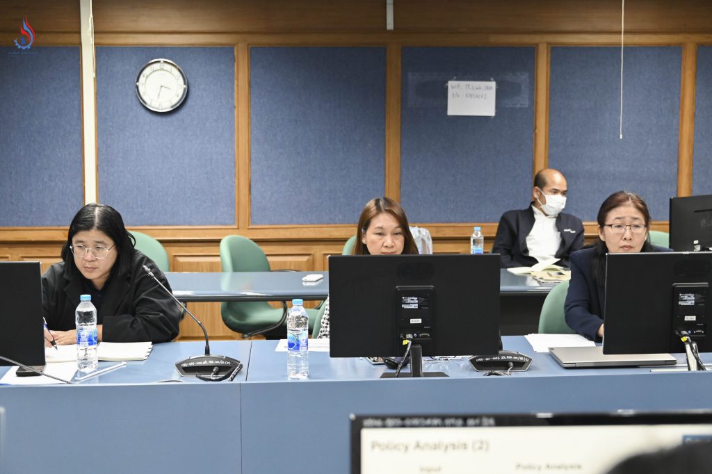 เจ้าหน้าที่กองส่งเสริมเทคโนโลยีสิ่งแวดล้อมโรงงาน กรอ.