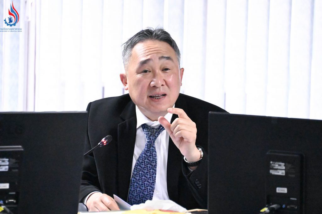 นายจุลพงษ์ ทวีศรี อธิบดีกรมโรงงานอุตสาหกรรม