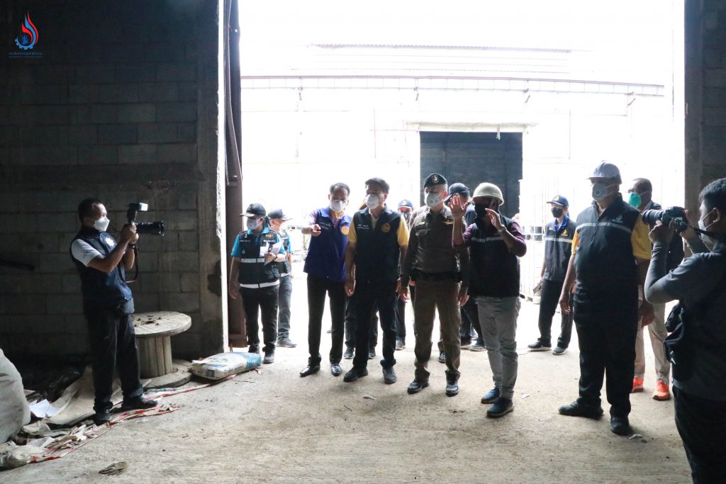 รองอธิบดีกรมโรงงานฯ ร่วมกับ ผู้ช่วย ผบ.ตร. ลงพื้นที่ตรวจสอบข้อเท็จจริงการดำเนินคดีการลักลอบทิ้งกากอุตสาหกรรม ในพื้นที่ พระนครศรีอยุธยา