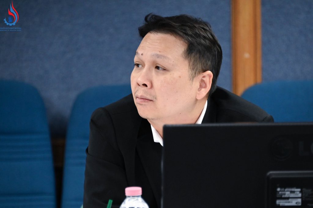 รองปลัด อก. เป็นประธานการประชุมคณะกรรมการสรรหากรรมการผู้ทรงคุณวุฒิในคณะกรรมการวัตถุอันตราย