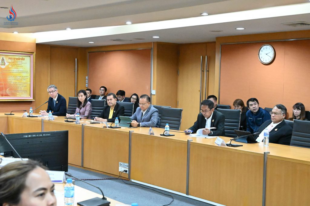 “รมว. พิมพ์ภัทรา” ประชุมติดตามความคืบหน้าการป้องกันและแก้ไขปัญหาสารเคมีรั่วไหลตามมติคณะรัฐมนตรี ครั้งที่ 3