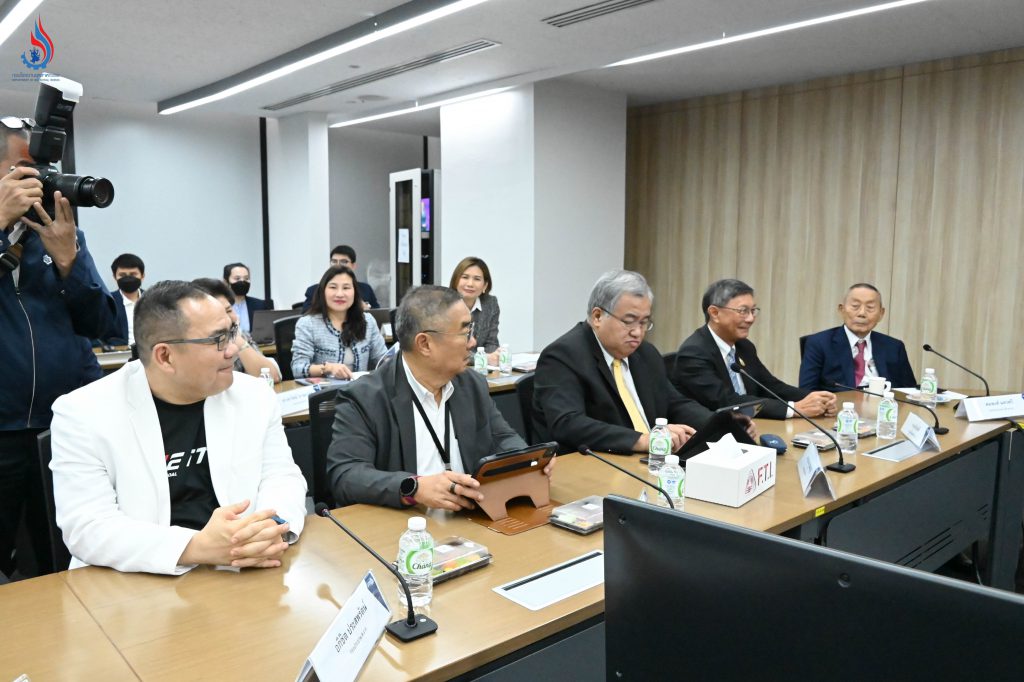 รองอธิบดีกรมโรงงาน ร่วมประชุมแนวทางขับเคลื่อนภาคอุตสาหกรรม ผลักดัน Green Productivity เร่งยกระดับอุตสาหกรรมเดิม และพัฒนาอุตสาหกรรมใหม่