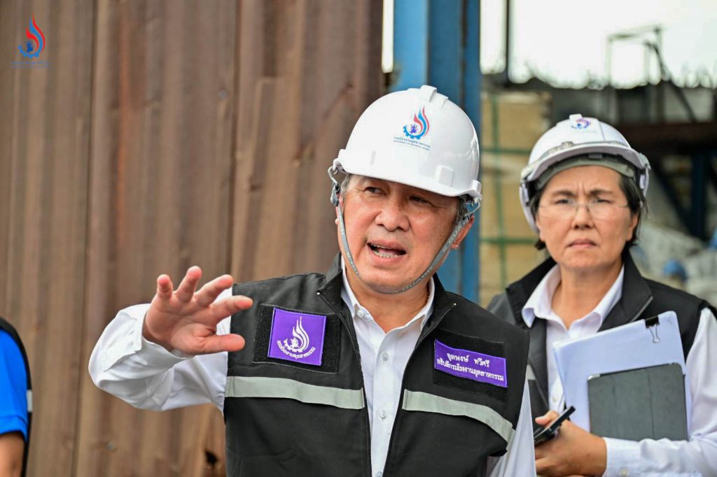 นายจุลพงษ์ ทวีศรี อธิบดีกรมโรงงานอุตสาหกรรม