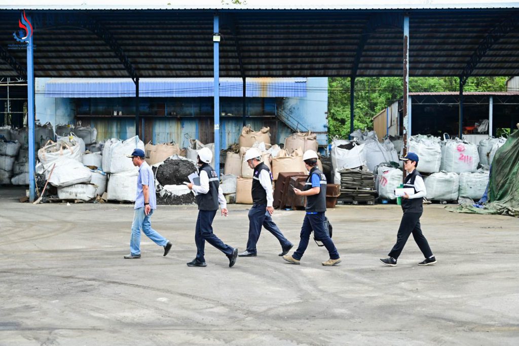 อธิบดีกรมโรงงานฯ ตรวจติดตามการออกคำสั่งให้ บริษัท ซี ที สตีล จำกัด หยุดการประกอบกิจการโรงงานทั้งหมดทันที