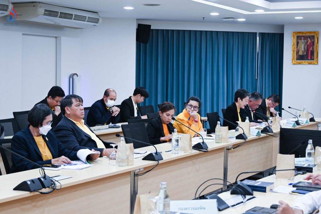 อธิบดีกรมโรงงานฯ ร่วมการประชุมคณะกรรมการควบคุมมลพิษ เร่งแก้ไขปัญหาสารเคมีรั่วไหล