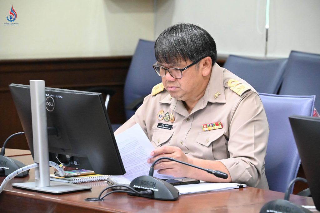 นายสุนทร แก้วสว่าง รองอธิบดีกรมโรงงานอุตสาหกรรม