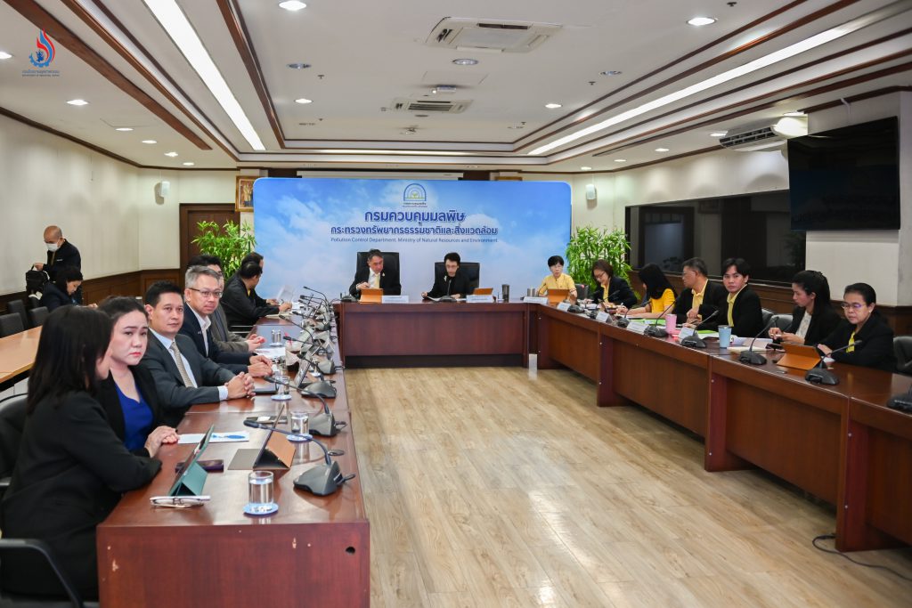 ประชุมหารือเกี่ยวกับการนำเข้าวัตถุดิบสำหรับอุตสาหกรรมการผลิตเยื่อและกระดาษ การนำเข้าเศษโลหะ และรายละเอียด (ร่าง) กฎกระทรวงผู้ควบคุมระบบบำบัดน้ำเสียและผู้รับจ้างให้บริการบำบัดน้ำเสีย พ.ศ. ....