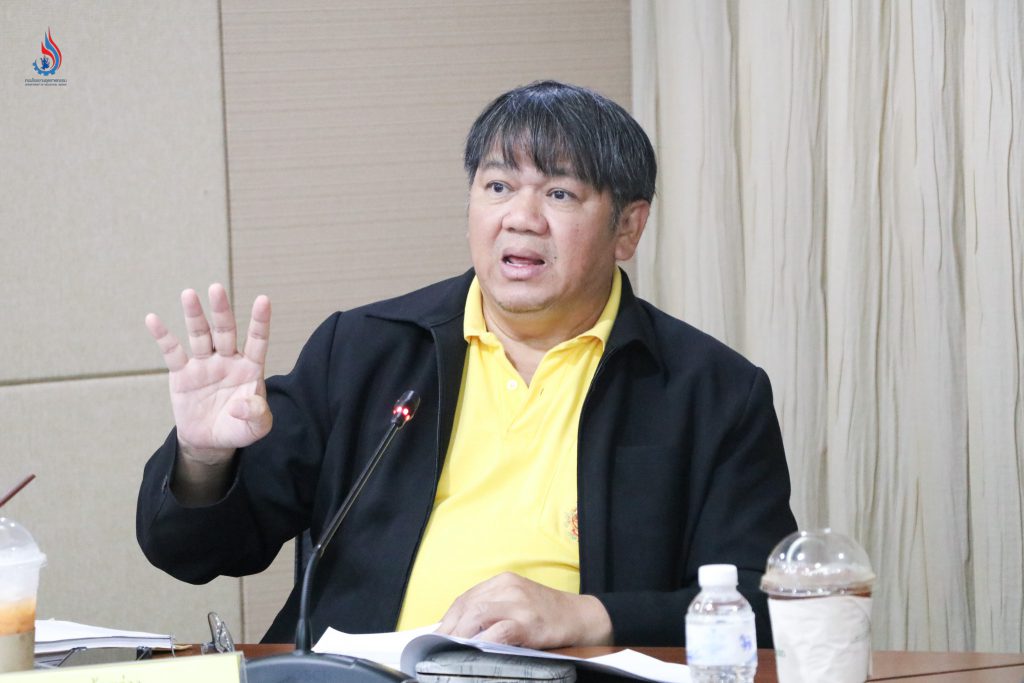 นายสุนทร แก้วสว่าง รองอธิบดีกรมโรงงานอุตสาหกรรม