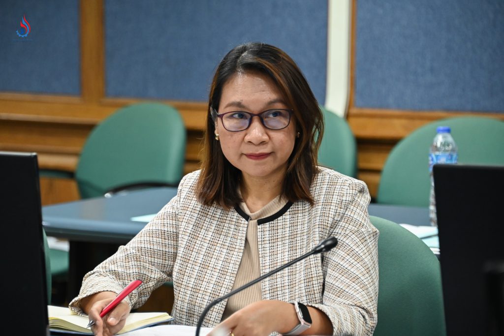 นางสาวธนธร ยอดสมสวย รักษาการนักวิทยาศาสตร์เชี่ยวชาญ กองส่งเสริมเทคโนโลยีสิ่งแวดล้อมโรงงาน