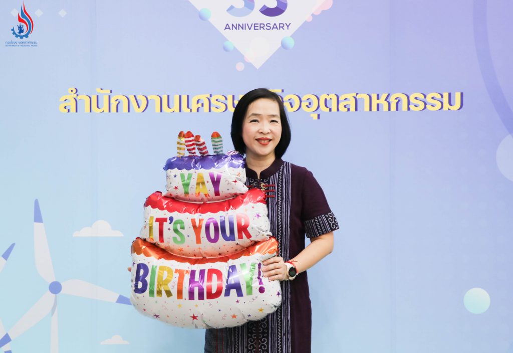 นางจุฬารัตน์ มณีเสถียรรัตนา เลขานุการกรม